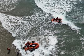 Basarnas temukan wisatawan tenggelam di Pantai Taipa Page 1 Small