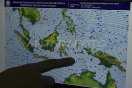 BMKG rilis potensi gelombang tinggi dan hujan deras Page 1 Small