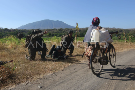 Latihan pemindahan pasukan Korps Marinir TNI AL-USMC Page 1 Small