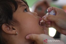 Vaksinasi hingga nutrisi jadi langkah untuk melindungi kesehatan anak