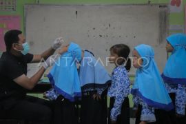 PIN Polio dosis kedua di Mataram Page 3 Small