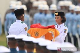 Kemarin, kuota upacara HUT RI di Istana hingga pengawasan gim Roblox