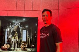 Aktor Darius Sinathrya tekuni olahraga tenis, hobi barunya