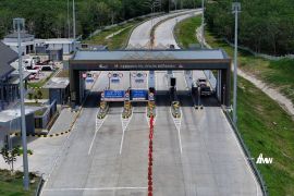 Tol Kuala Tanjung-Tebing Tinggi-Parapat seksi 3 segera dikenakan tarif