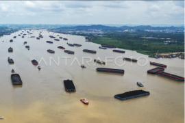 Indonesia peringkat tiga penghasil batu bara dunia Page 1 Small