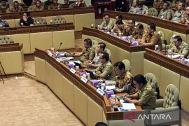 Wamendagri: Jawa Tengah punya persoalan netralitas ASN terkait pilkada