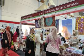 Iran promosikan berbagai produk lokal di bazar amal internasional WIC