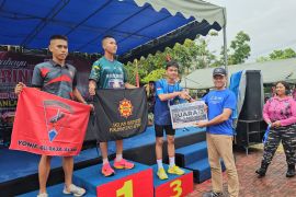 Komunitas Bhayangkara Runners Polda Kaltara Mengikuti Lomba Beach Run 5Km