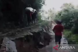 209 warga terdampak pergerakan tanah di Kadupandak dievakuasi