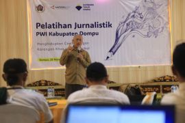 ANTARA NTB bersama PWI dan STM gelar pelatihan jurnalistik di Dompu