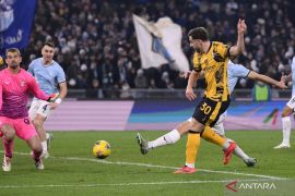 Inter Milan dilaporkan tak akan lepas Carlos Augusto