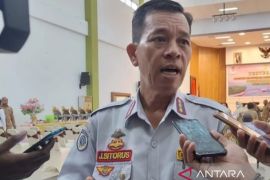 Dishub Kota Jayapura kelola retribusi parkir tepi jalan mulai 2025