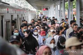 KAI Commuter catat 1,2 juta pengguna Commuter Line di akhir tahun 2024