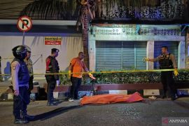 Dikejar komplotan bersenjata, korban terpental dan tewas tertancap pagar