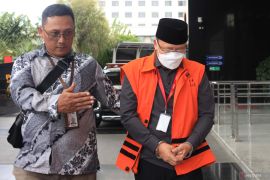 KPK panggil tujuh mantan cabup terkait penyidikan Rohidin Mersyah