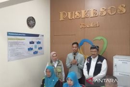 Mensos tinjau layanan Puskesos Kelurahan Guwosari Bantul