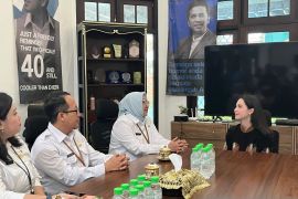 BKKBN dan Arumi Bachsin diskusi wujudkan keluarga berkualitas di Jatim