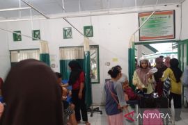 56 warga di Bima keracunan usai santap makanan hajatan