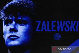 Inter Milan datangkan bek kiri muda AS Roma Nicola Zalewski
