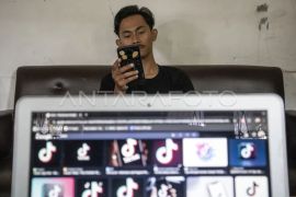 Apa itu kesenjangan sosial? tren TikTok yang sedang ramai di FYP