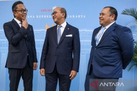 Wamen Tiko: Rangkap jabatan Dony Oskaria akan dibahas lebih lanjut