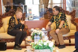 Polandia undang Pemprov NTT hadiri peresmian taman budaya NTT