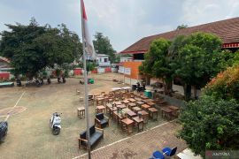 Pasca banjir, SDN 22 Pejaten Timur terapkan belajar beralas lantai