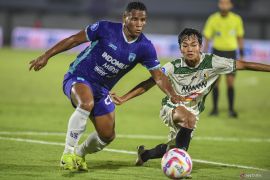 PSS Sleman memperpanjang kontrak Dominikus Dion