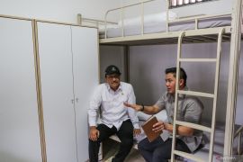 Disambut meriah, Seskab Teddy Indra didapuk jadi Duta Sekolah Rakyat