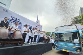 1.100 peserta Mudik Hepi Telkomsel Poin 2025 diantar ke daerah tujuan