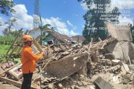 BPBD Jember: Tiga korban terluka akibat rumah ambruk 