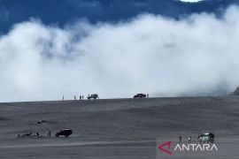 TNBTS catat 3.727 wisatawan kunjungi Bromo saat hari pertama pembukaan