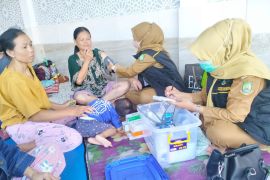 Masyarakat terdampak banjir diimbau waspada penyebaran leptospirosis