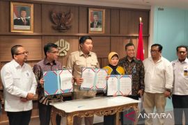 Menteri PKP memulai penyerahan rumah subsidi bagi buruh pada 1 Mei