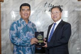 UI dan HBUCM kembangkan pengobatan tradisional berbasis ilmiah