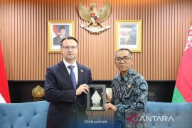 Indonesia, Belarus  discuss strengthening human development cooperation