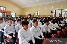Jaktim data pencari kerja untuk bursa kerja tingkat kecamatan