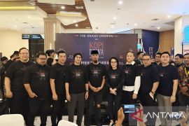 Ahmad Dhani akui tertarik bisnis kafe kopi untuk buka lapangan kerja