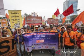 Prabowo dikabarkan akan temui serikat buruh saat Mayday 2025
