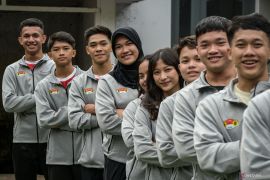 Sebelas atlet angkat besi Indonesia siap bertarung dalam IWF World Youth & Junior Championship 2025