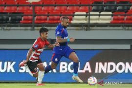 Arema FC siap 200 persen rebut tiga poin hadapi Persebaya