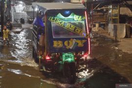BMKG keluarkan peringatan dini banjir rob di pesisir utara Jakarta