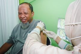Kemenhaj fasilitasi petugas haji suntik vaksin meningitis