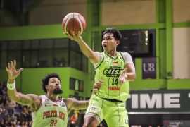 Klasemen sementara IBL 2025, tiga besar raih poin yang sama