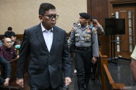 Penyidik KPK jadi saksi di sidang Hasto untuk buktikan dakwaan