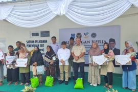Menko Muhaimin ajak BUMDes terlibat bentuk SPPG, sukseskan Program MBG