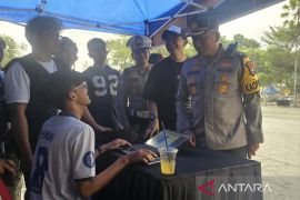 Polres simulasikan pengamanan pertandingan di Stadion Kanjuruhan
