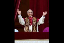 Kardinal Robert Prevost terpilih sebagai Paus