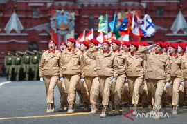Putin tawarkan Ukraina lanjutkan perundingan damai di Istanbul
