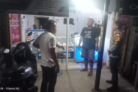 Dua WNA terekam CCTV mencuri uang agen BRI-Link